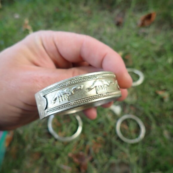 Bulk Lot- Handmande Quilts, Tunics, trousers, jewlery etc from Northern Vietnam - Picture 2 of 7